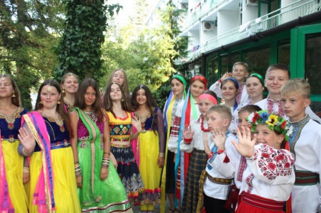 Луцький фольклорний колектив успішно виступив на міжнародному фестивалі у Болгарії