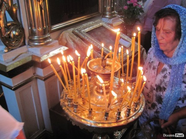 Як Луцьк відзначає Яблучний Спас. ФОТО