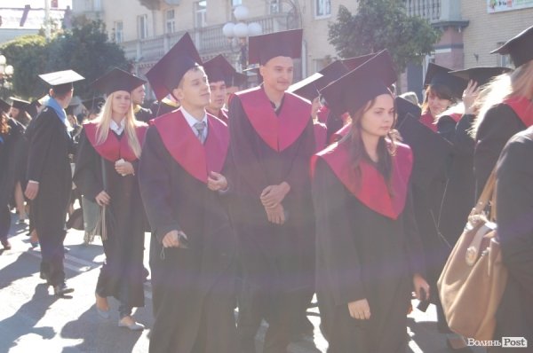 У Луцьку – посвята в студенти «європейського» вишу. ФОТО