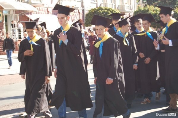 У Луцьку – посвята в студенти «європейського» вишу. ФОТО