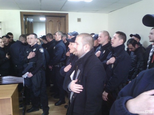 Луцький суддя хотів «натравити» патрульних на журналістів. ФОТО