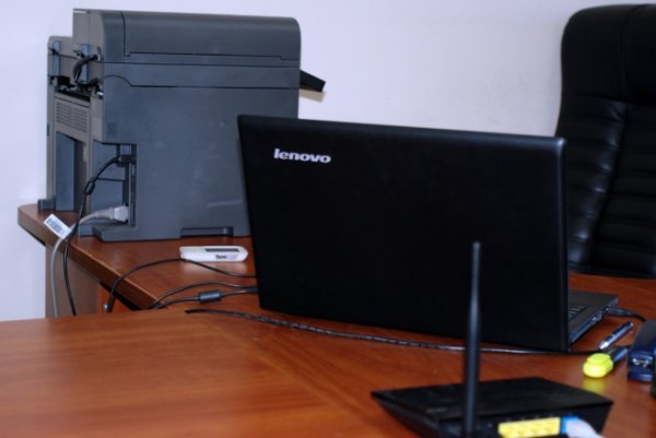 Як виглядає скромний кабінет депутата Луцькради Романа Романюка