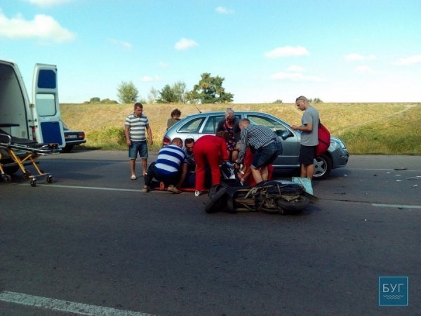 У Нововолинську ДТП: водія скутера забрала швидка. ФОТО