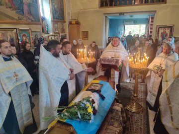 Загинув у Запорізькій області: в Торчині попрощалися із Героєм Олександром Вшивковим