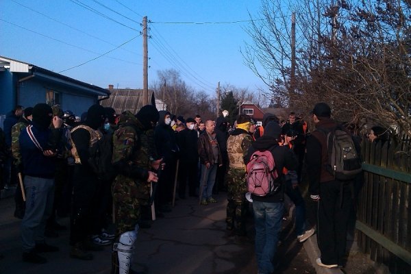 Правий Сектор «переконав» регіонала вийти з партії. ФОТО