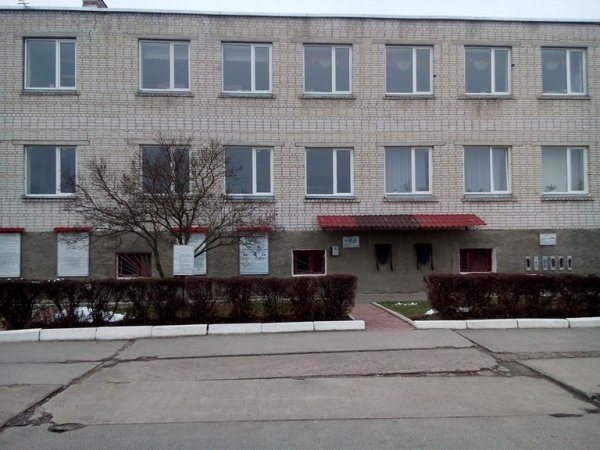 На Волині благодійники замінили вікна у військовій частині Нацгвардії. ФОТО