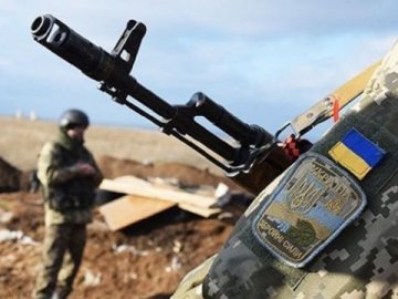 Бойовики на Донбасі поранили чотирьох українських військових
