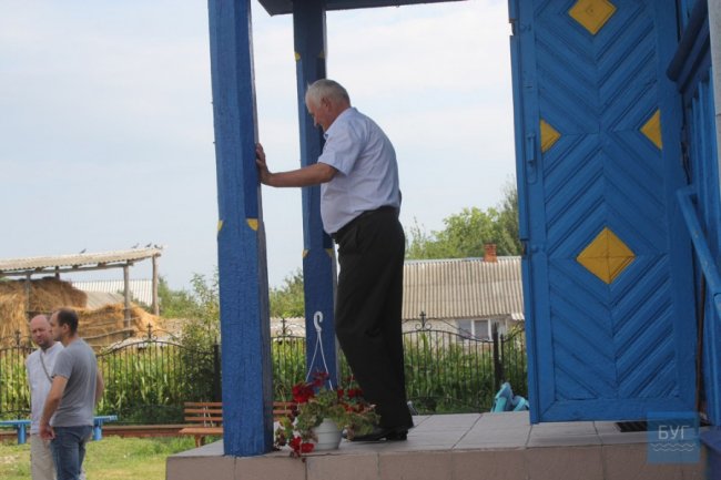 У селі на Волині конфлікт через церкву переріс у шарпанину. ВІДЕО