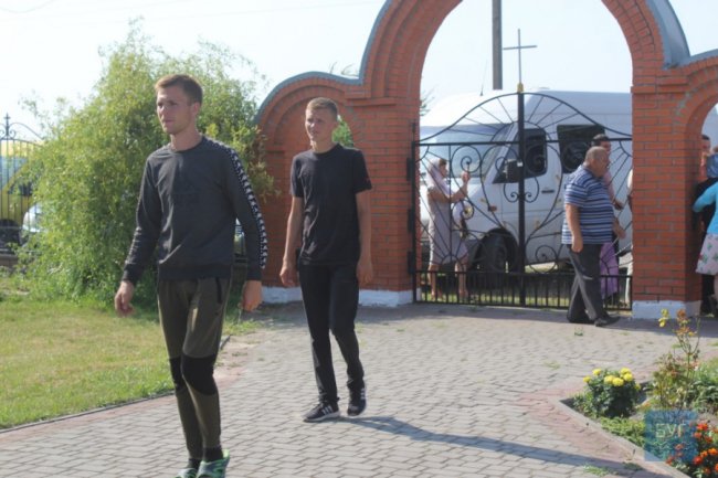 У селі на Волині конфлікт через церкву переріс у шарпанину. ВІДЕО