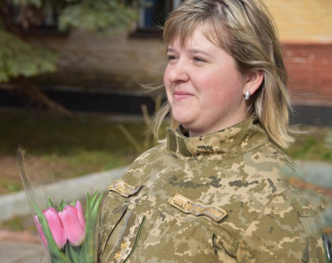(Не) жіноче обличчя війни: як вітали військових з волинської бригади. ФОТО