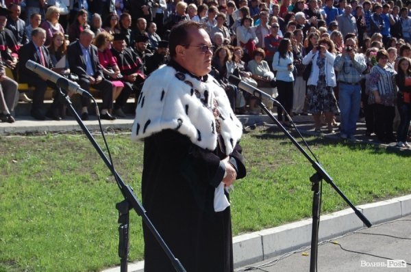 У Луцьку – посвята в студенти «європейського» вишу. ФОТО