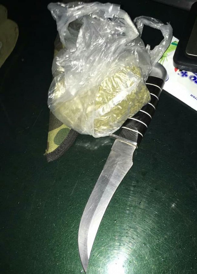 Волинянина зловили зі зброєю та наркотиками