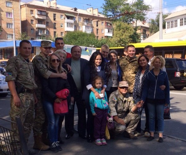 Звільнені з полону волиняни повертаються додому