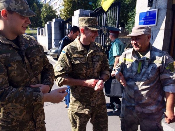 Звільнені з полону волиняни повертаються додому