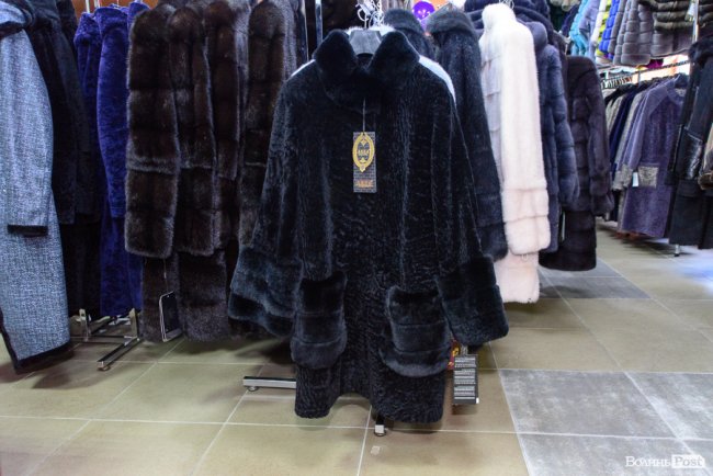 У магазині шкіри та хутра «Steel» у центрі Луцька пропонують шалені знижки*