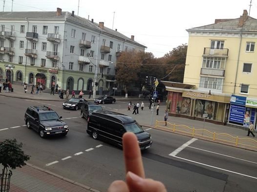 Візит Януковича: лучани в соцмережах сердяться і веселяться