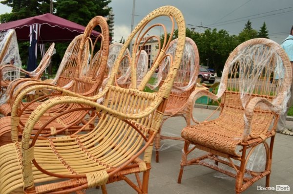 ПТУ Волині презентують: одяг, їжа, меблі та навіть мангал. ФОТО 