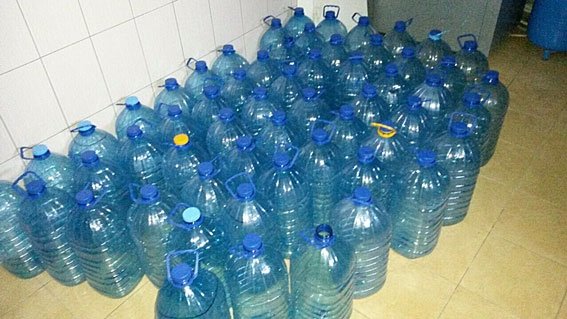 На  Волині вилучили 8.5 тонн неякісної горілки. ФОТО