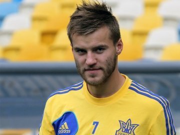 Англійські клуби готові заплатити за Ярмоленка 20 мільйонів фунтів 