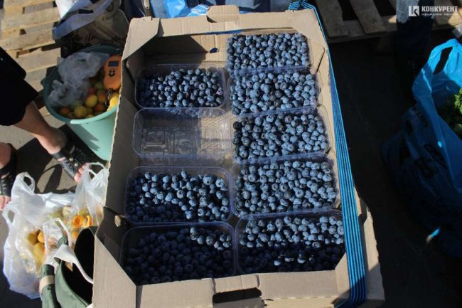 За скільки можна придбати ягоди у Луцьку 