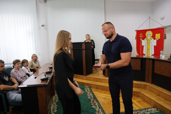 10 орденів «За мужність»: у Луцьку вручили державні нагороди сім’ям загиблих Героїв