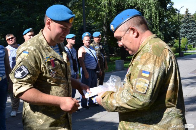 «Ніхто крім нас». У Луцьку святкують День десантника