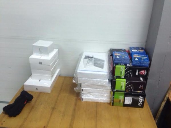 На Волинській митниці затримали партію «яблучної» продукції. ФОТО