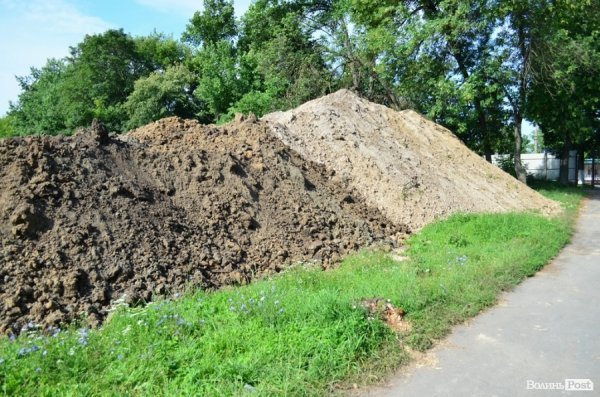 У Луцьку зводять житловий і торгово-офісний комплекс на таємницях історії? ФОТО