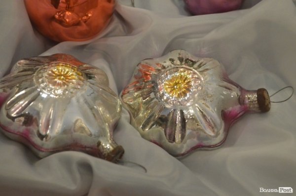 У Луцьку - виставка радянських ялинкових прикрас. ФОТО