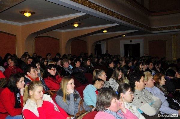 У Луцьку відомий політик і дипломат презентував нову книгу. ФОТО
