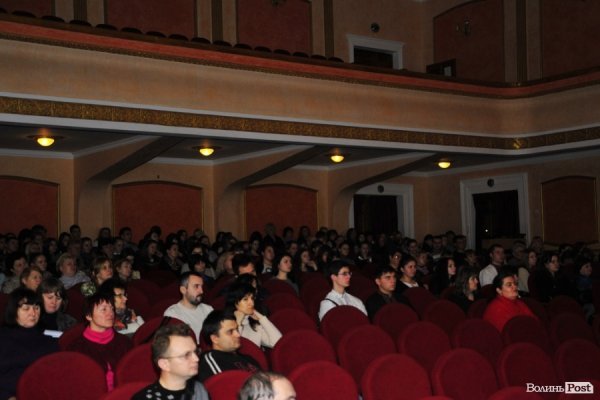 У Луцьку відомий політик і дипломат презентував нову книгу. ФОТО