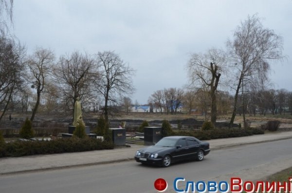 Чистка Теремнівських ставків у Луцьку «стоїть». ФОТО