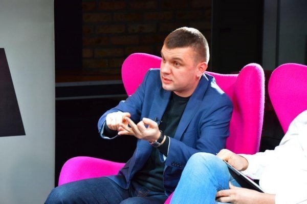 Громадський активіст Володимир Пащенко взяв участь у зйомках ток-шоу. ФОТО 