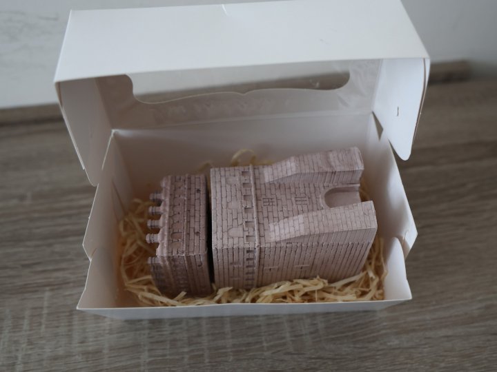 Міськрада Луцька прокоментувала закупівлю аромасвічок по 550 грн за штуку: підтримка ветеранського бізнесу