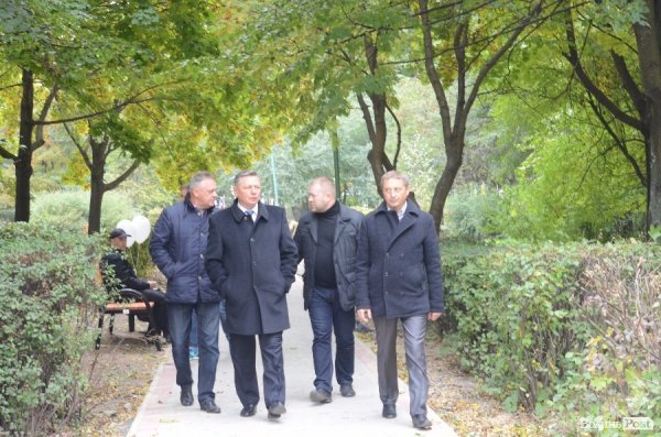 У Луцьку облаштували Сквер Героїв Майдану. ФОТО