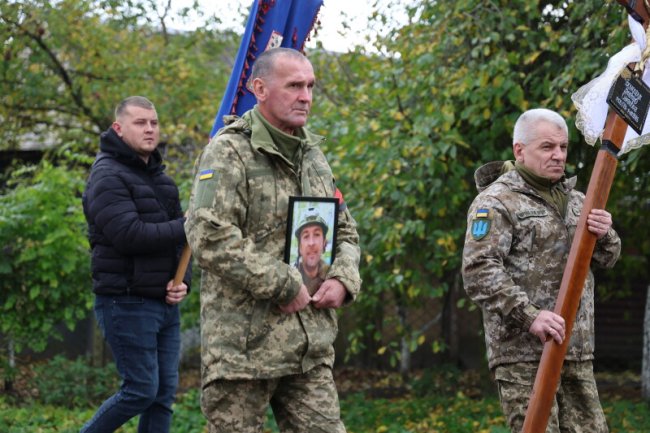 У Жидичині провели в останню дорогу  Героя Віктора Бондарука