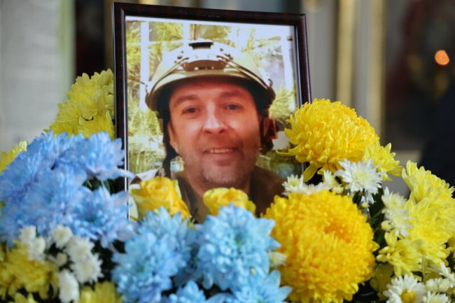 У Жидичині провели в останню дорогу  Героя Віктора Бондарука