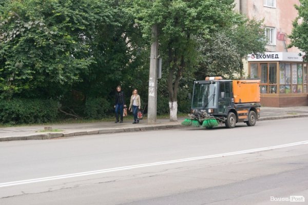 Янукович у Луцьку: засилля міліції і величезні затори. ФОТО