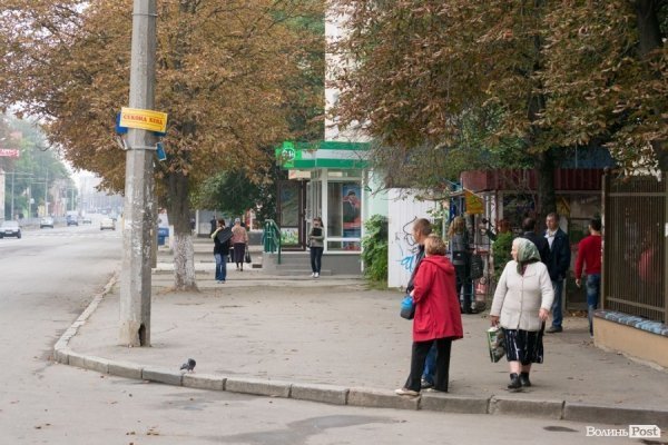 Янукович у Луцьку: засилля міліції і величезні затори. ФОТО