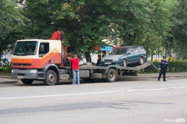 Янукович у Луцьку: засилля міліції і величезні затори. ФОТО