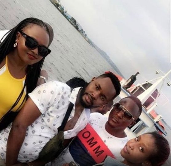 На озері Вікторія затонула яхта з 120 пасажирами: на борту були принц і зірки шоу-бізнесу