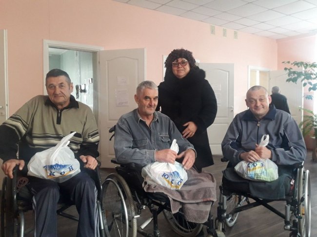 У Ковелі люди з інвалідністю отримали подарунки