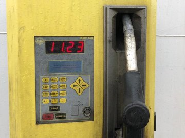 На Волині «накрили» три нелегальні заправки