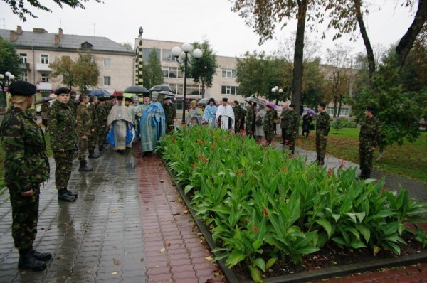 Освятили наріжний камінь під церкву в центрі Луцька. ФОТО. ВІДЕО