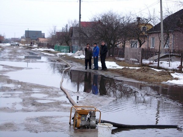 Як підтоплює Камінь-Каширський. ФОТО