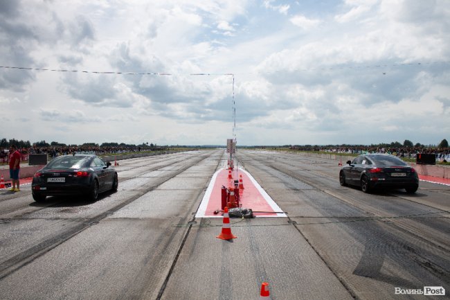 У Луцьку відбулися видовищні авто- і мотогонки. ФОТОРЕПОРТАЖ