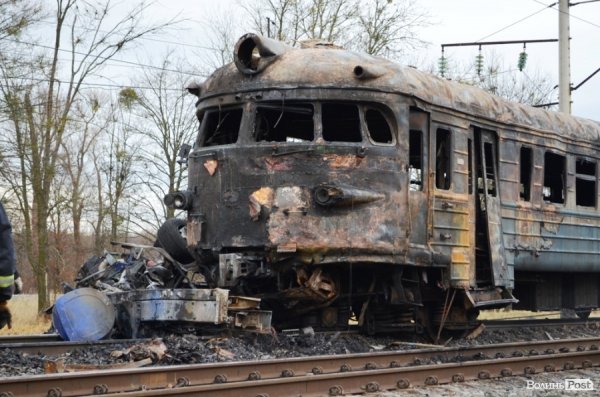 На Волині поїзд влетів у вантажівку і загорівся: подробиці аварії. ФОТО