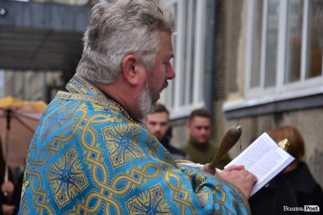 У Луцьку відкрили пам'ятну дошку загиблому герою