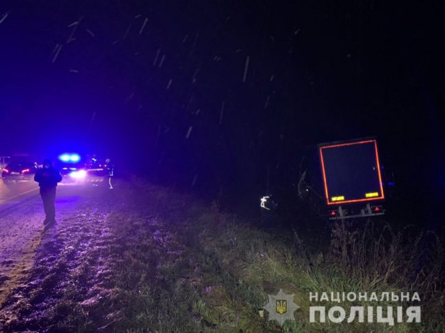 На Рівненщині  в автотрощі за участю двох вантажівок загинув чоловік. ФОТО
