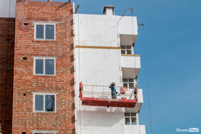 Ростуть, мов на дріжджах: як у ЖК «Caramel Residence» будують «карамельні» багатоповерхівки. ФОТО*